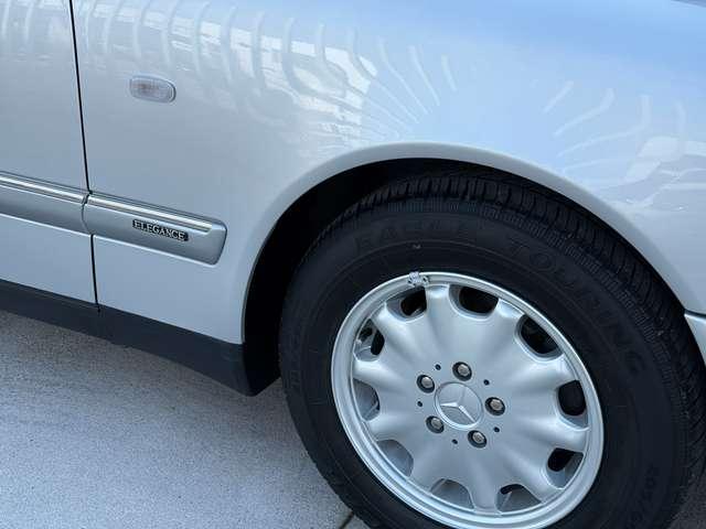 Mercedes-Benz E 200 Elegance