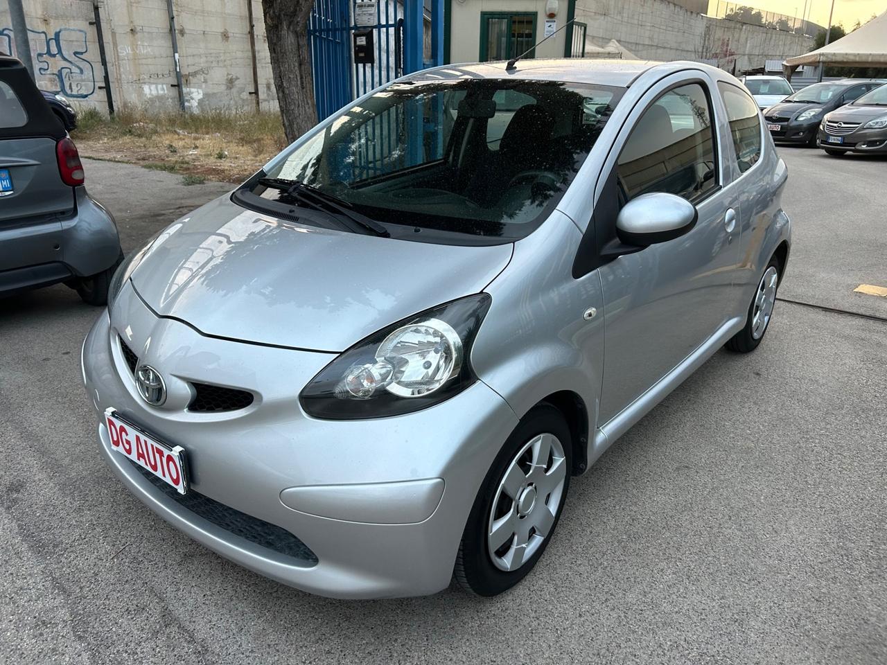 Toyota Aygo 1.0 benzina 68 cv 2008 automatica