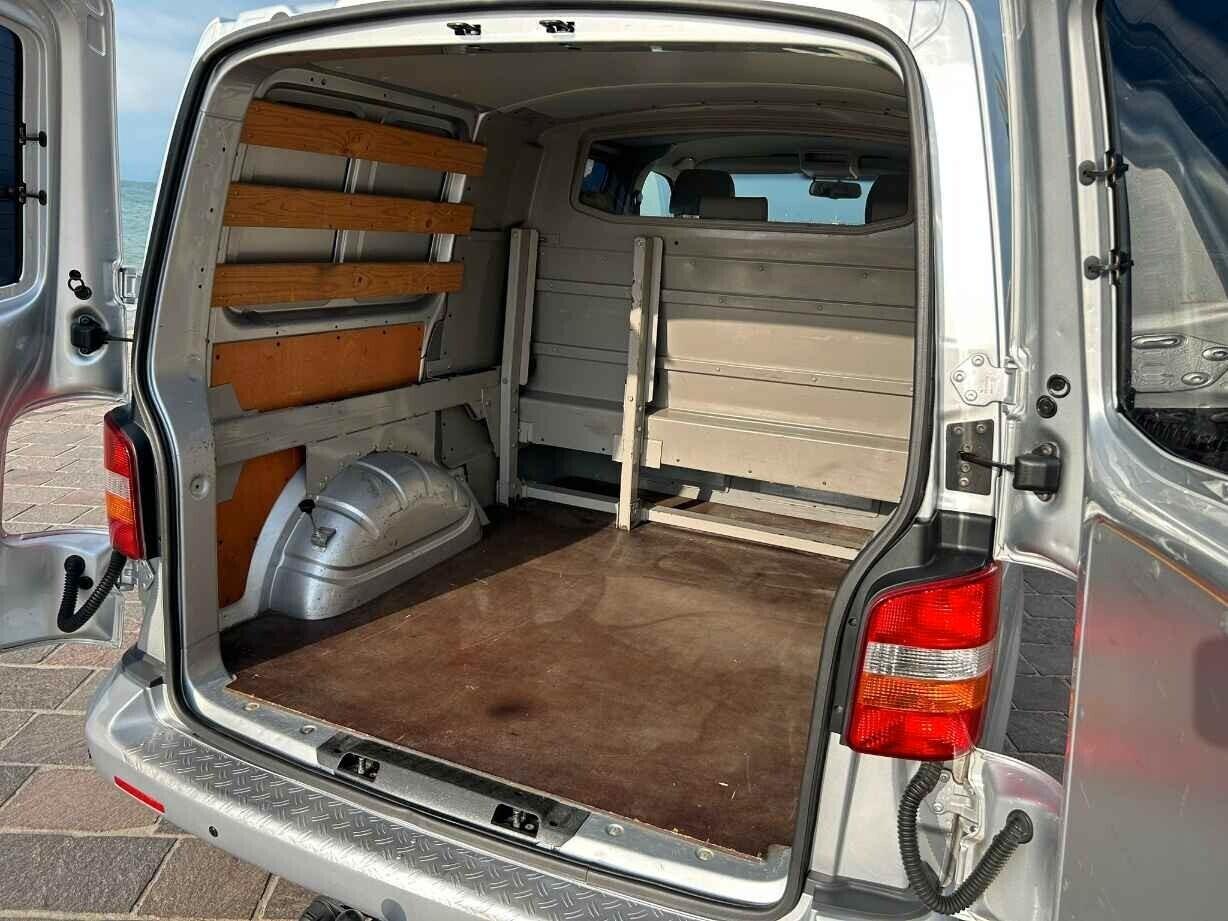 VOLKSWAGEN TRANSPORTER 2.5 TDI 130CV