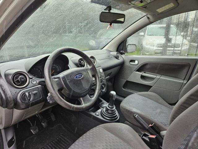 FORD Fiesta 1.4 16V 5p. Ghia