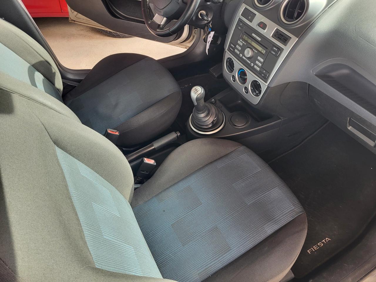 Ford Fiesta 1.4 TDCi 5p. Ghia