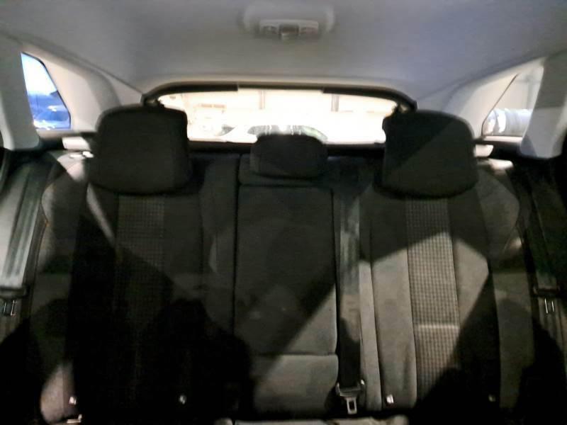 PEUGEOT 3008 BLUEHDI 130 EAT8 SES BUSINESS 5 PORTE SUV