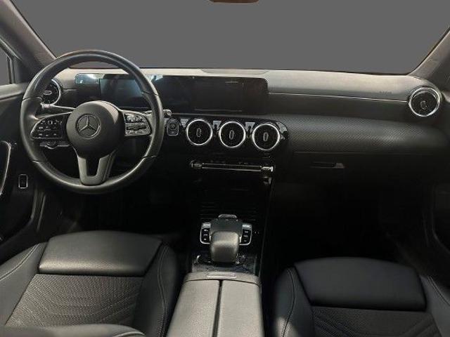 MERCEDES-BENZ A 180 d Automatic 4p. Business Extra