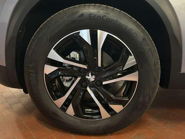 Peugeot 2008 1.2 130cv S&S Allure Pack + Navi + Telecamera