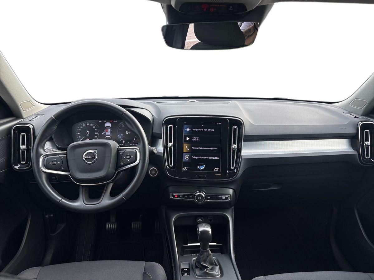 VOLVO XC40 1.5 t2 Momentum auto my21