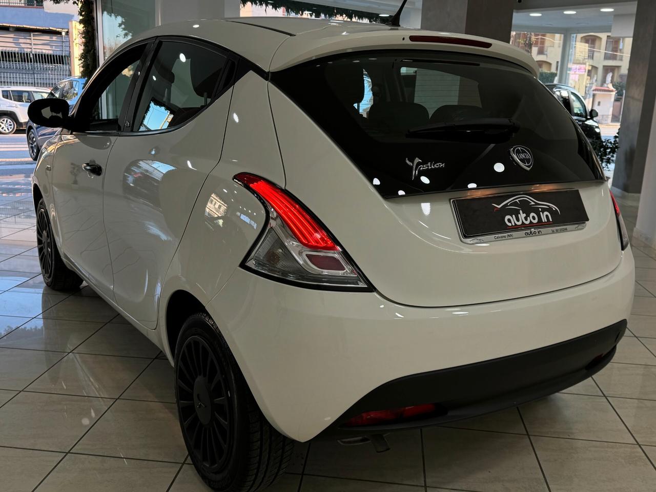 Lancia Ypsilon 1.2 69 CV 5 porte Elefantino Blu