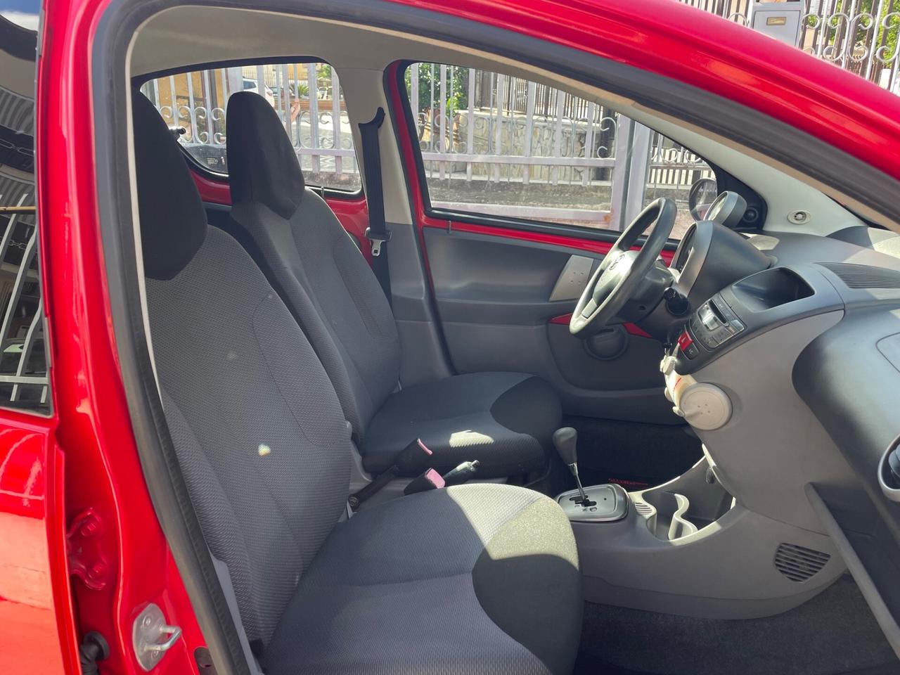 Toyota Aygo 1.0 12V VVT-i 5 porte Sol