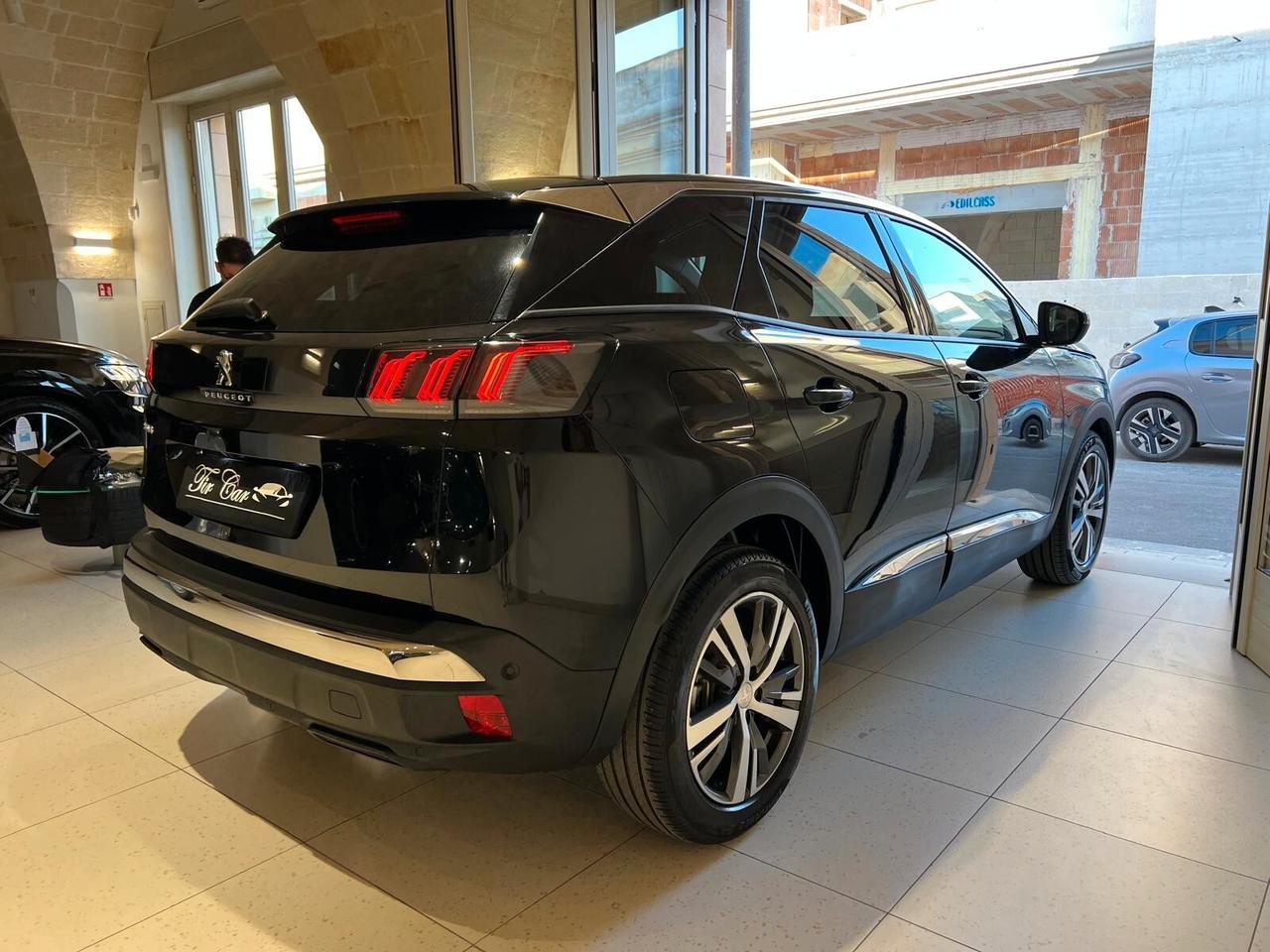 PEUGEOT 3008 ALLURE 1.5 130CV PELLE NAVI CAM ANNO 2022