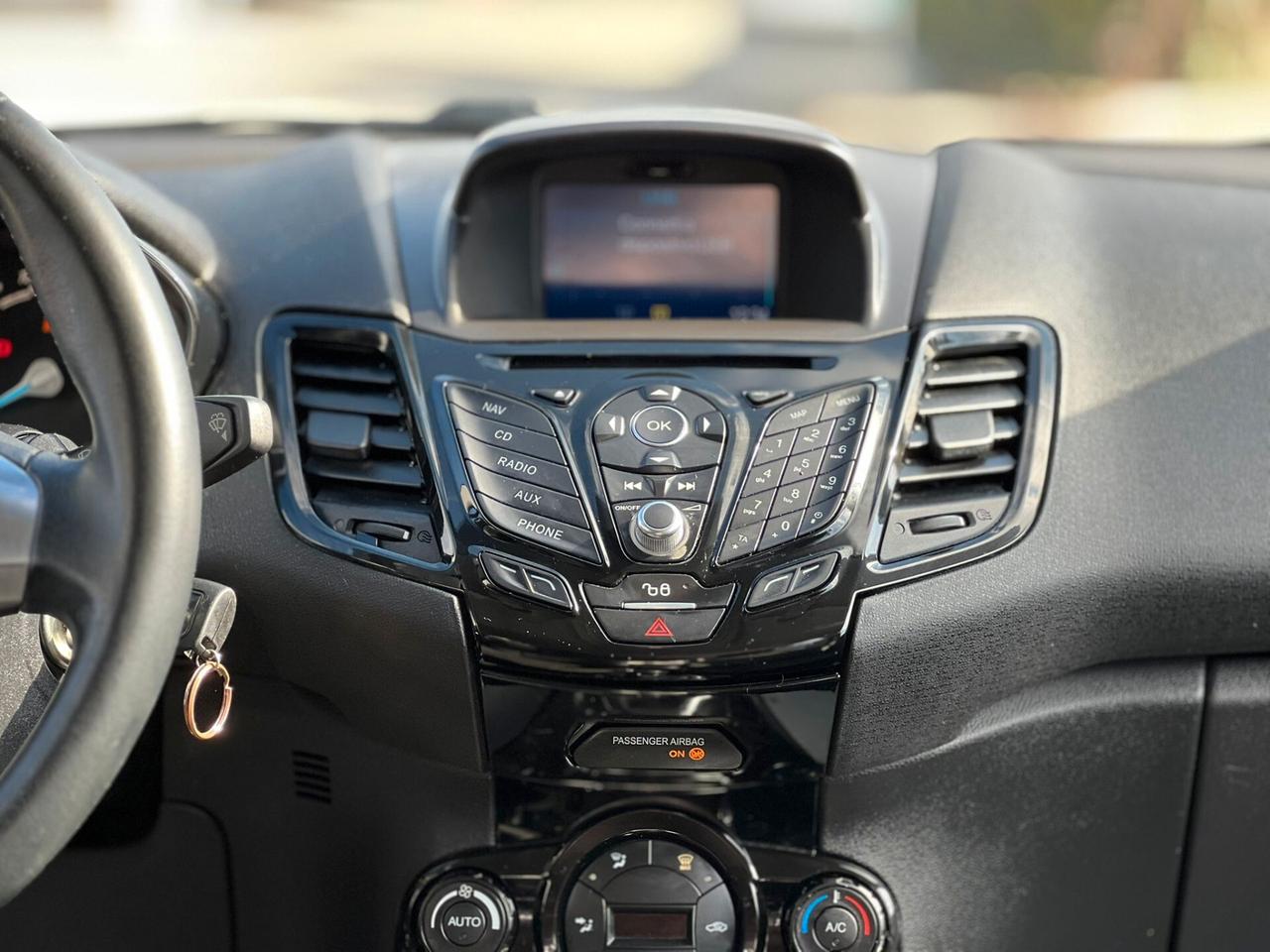 Ford Fiesta 1.5 TDCi 75CV 5 porte Titanium