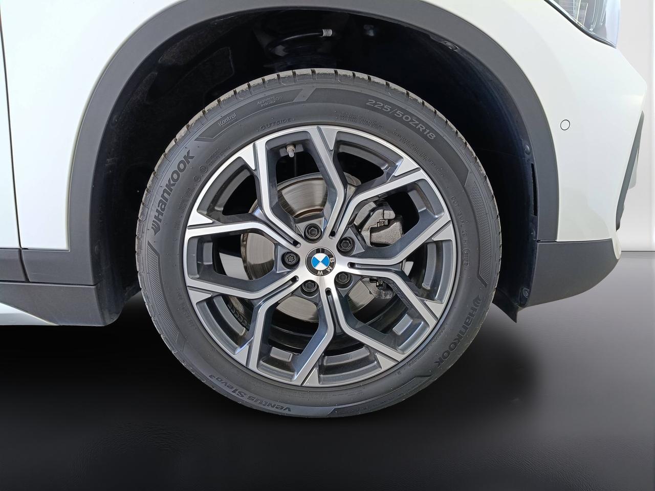 BMW X1 F48 2019 - X1 sdrive16d xLine auto