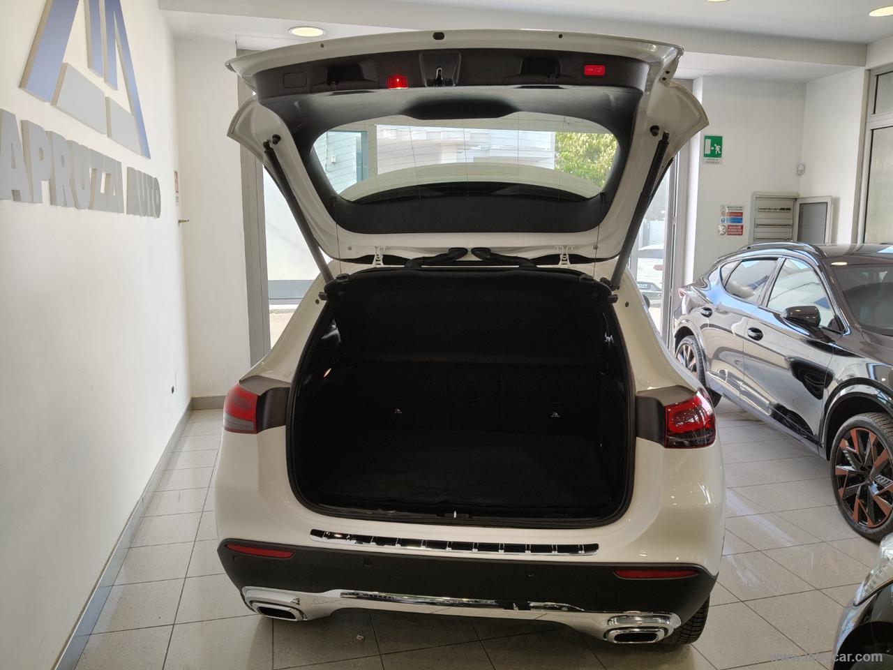 MERCEDES-BENZ GLA 200 d Automatic Sport Plus