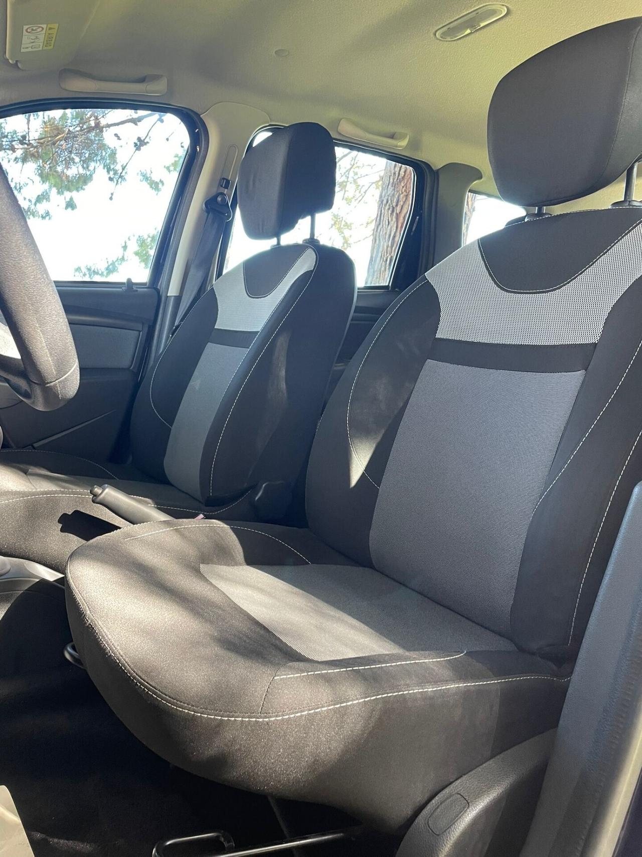 Dacia Duster 1.6 115CV Start&Stop 4x2 GPL Laur&eac