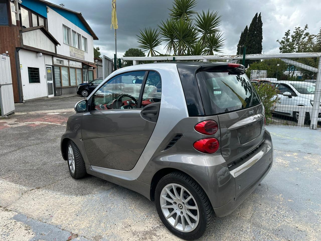 Smart ForTwo 1000 52 kW MHD coupé passion