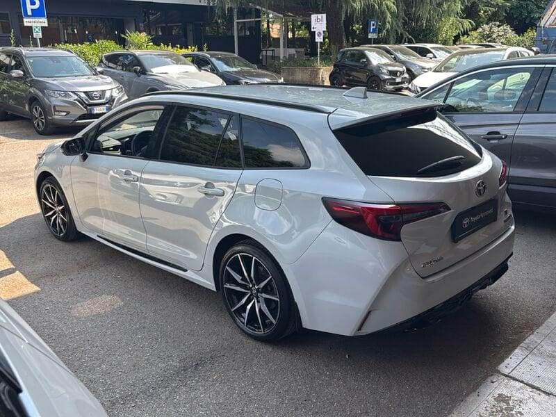 Toyota Corolla TS 2.0 Hybrid GR Sport