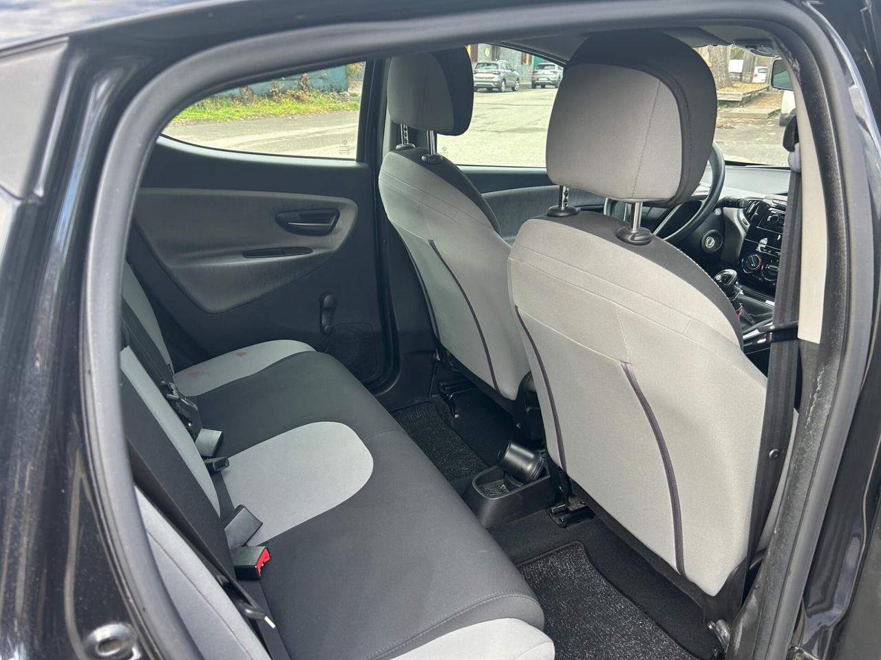 Lancia Ypsilon 1.2 69 CV 5 porte GPL Ecochic Unyca