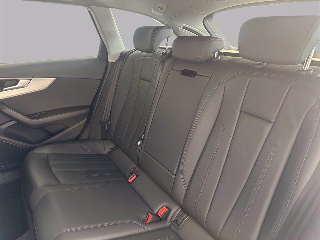 AUDI A4 allroad 40 2.0 tdi mhev identity contrast quattro 204cv s-tronic del 2024