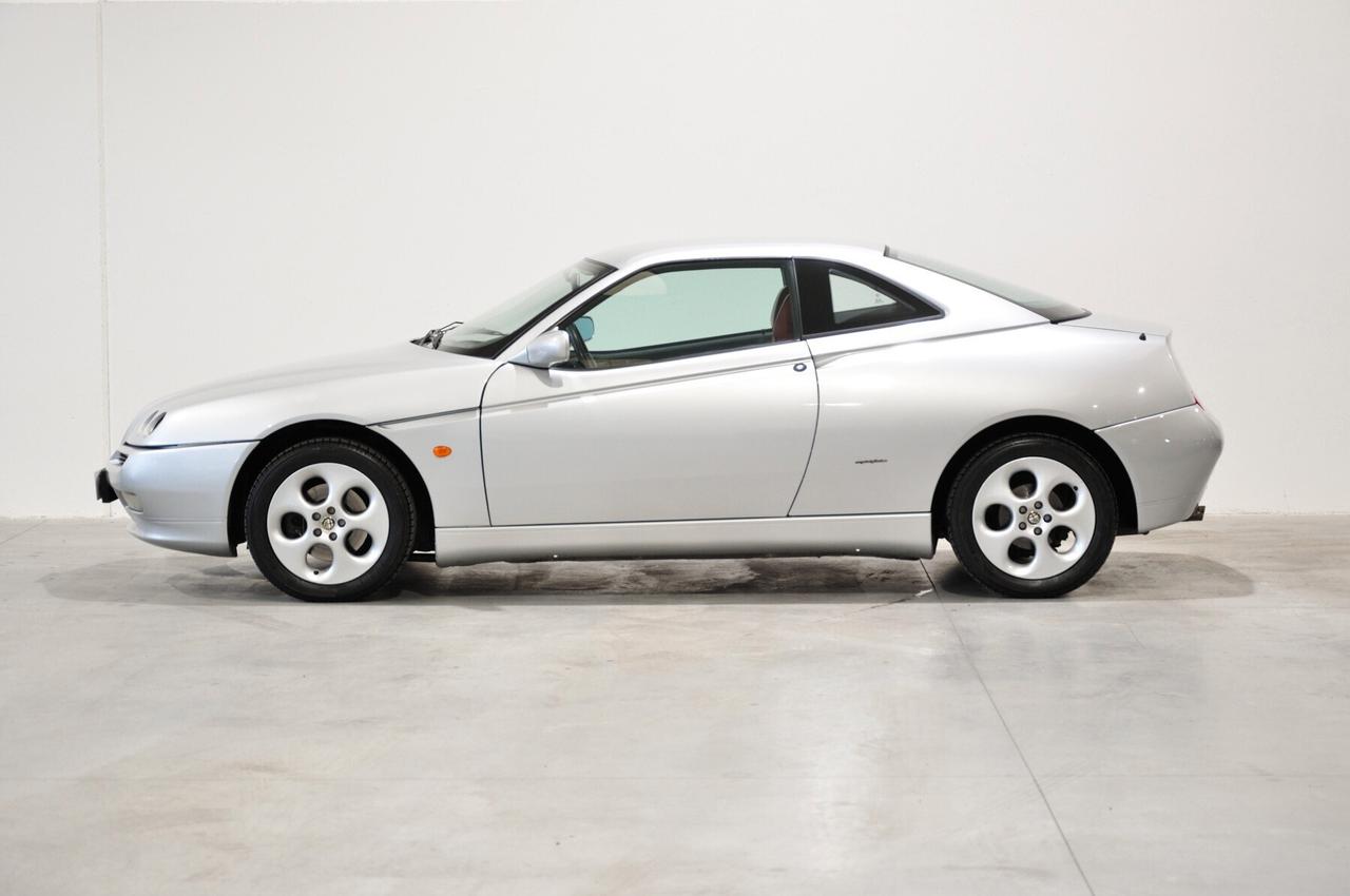 Alfa Romeo GTV 2.0i 16V Twin Spark cat L