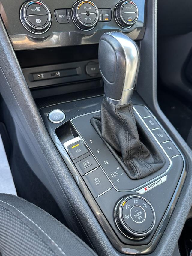VOLKSWAGEN Tiguan 2.0 TDI SCR DSG 4MOTION Style BMT