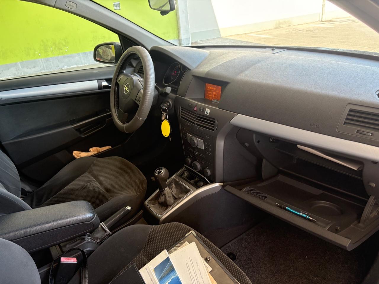 Opel Astra 1.7 CDTI berlina ok neo patentati