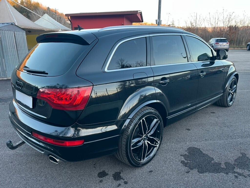 Audi Q7 3.0 V6 TDI 233CV quattro tiptronic S-LINE