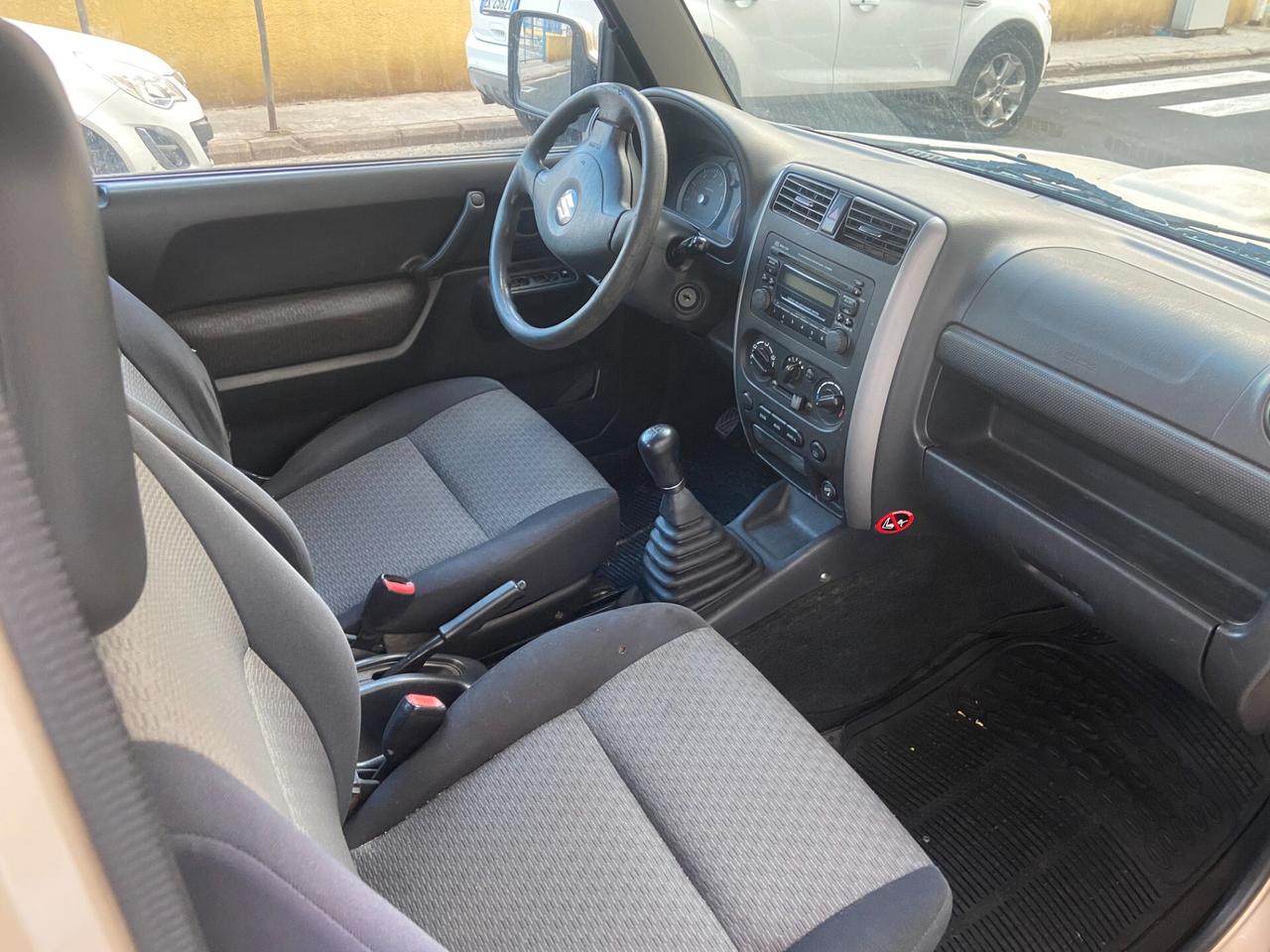 Suzuki Jimny 1.5 DDiS cat 4WD JLX