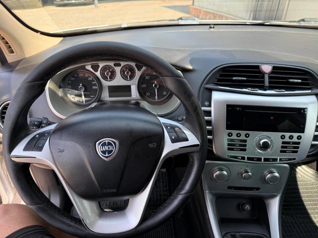 Lancia Delta 1.6 MJT DPF Platino km certif.