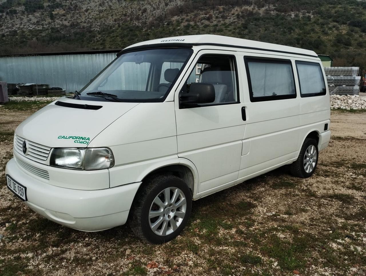 VOLKSWAGEN CALIFORNIA ALLESTIMENTO WESTFALIA