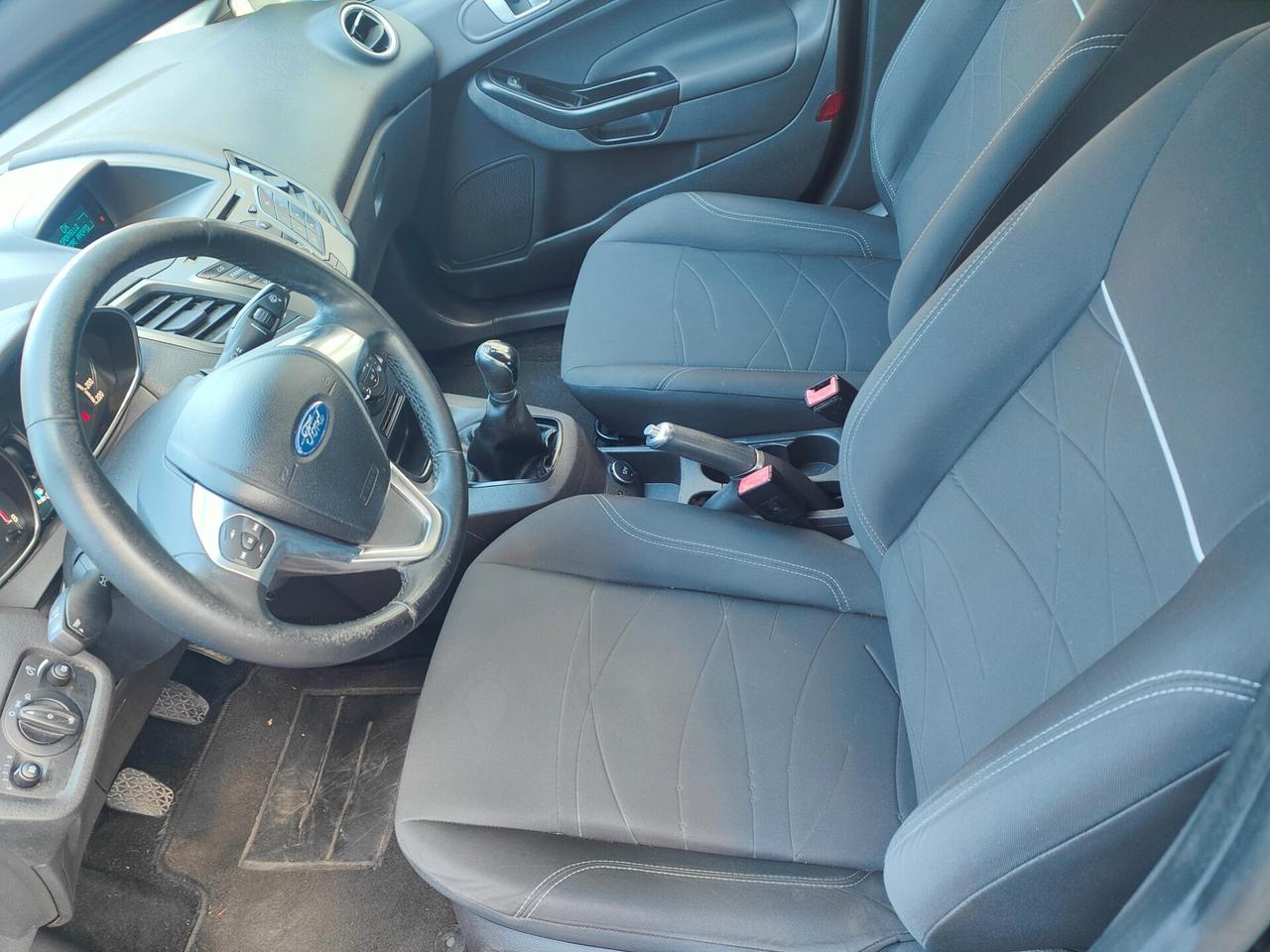 Ford Fiesta 1.2 60CV 5 porte Titanium