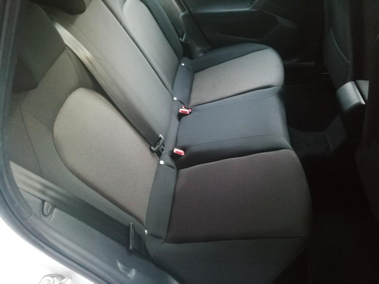 Seat Arona 1.0 TGI XCELLENCE "Fari LED"