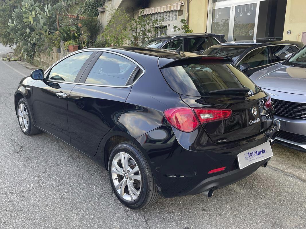 Alfa Romeo Giulietta 2.0 JTDm-2 140 CV Distinctive