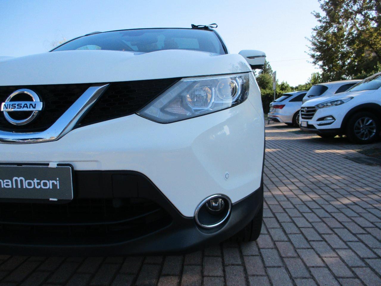 Nissan Qashqai 1.5 dci 360 110cv E6 TETTO/360/Frenata