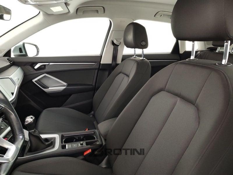 Audi Q3 1.5 35 TFSI Business Advanced