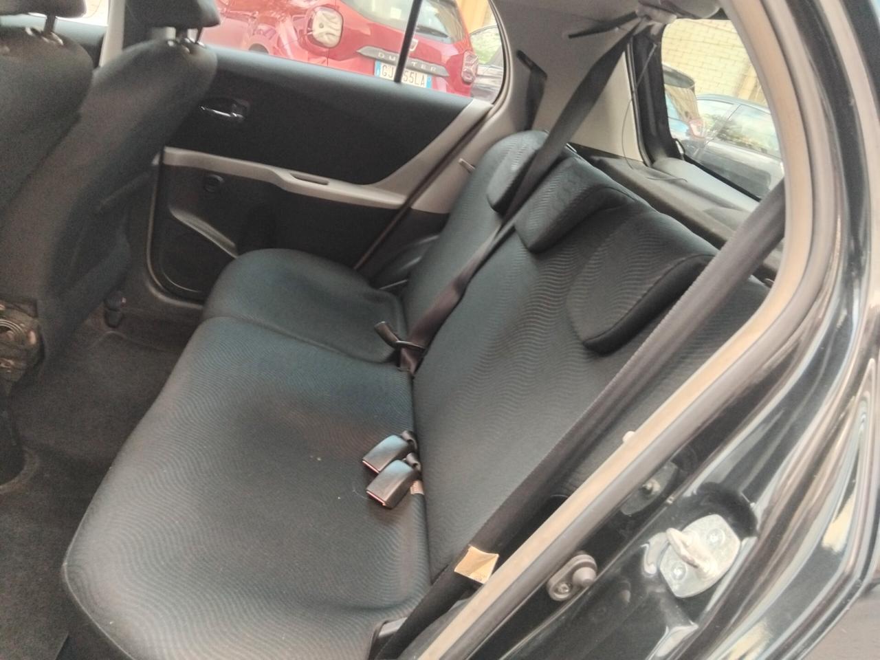 TOYOTA YARIS 1.3 SOL CLIMA RADIO