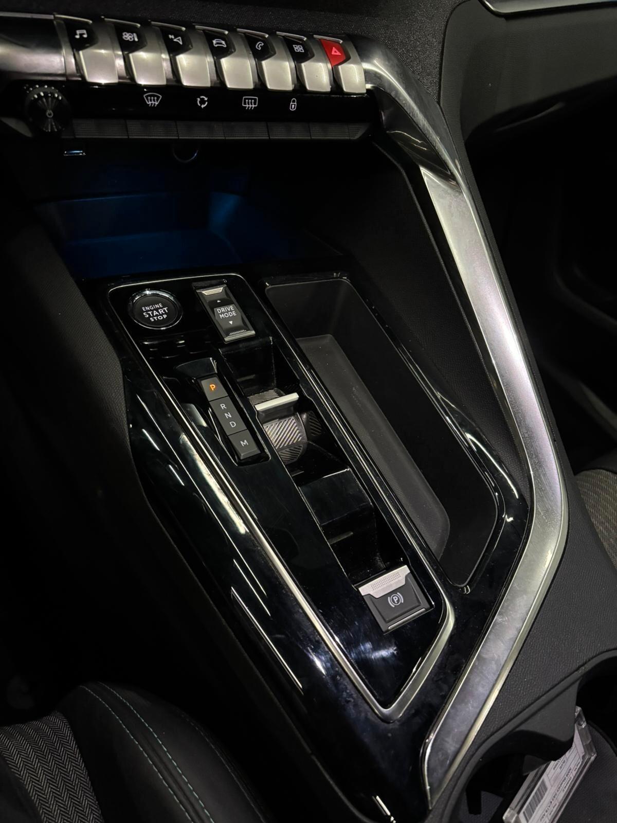 Peugeot 5008 BlueHDi 130 S&S EAT8 Allure Pack 7 posti