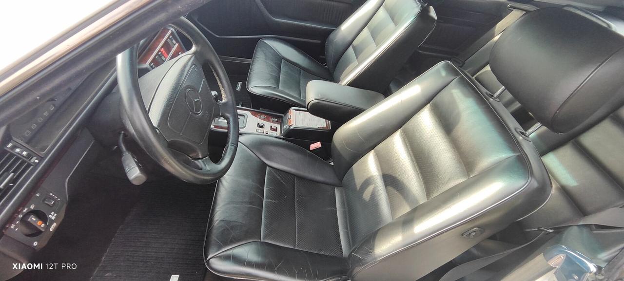 Mercedes-benz E 200 CABRIO (Mosca bianca)