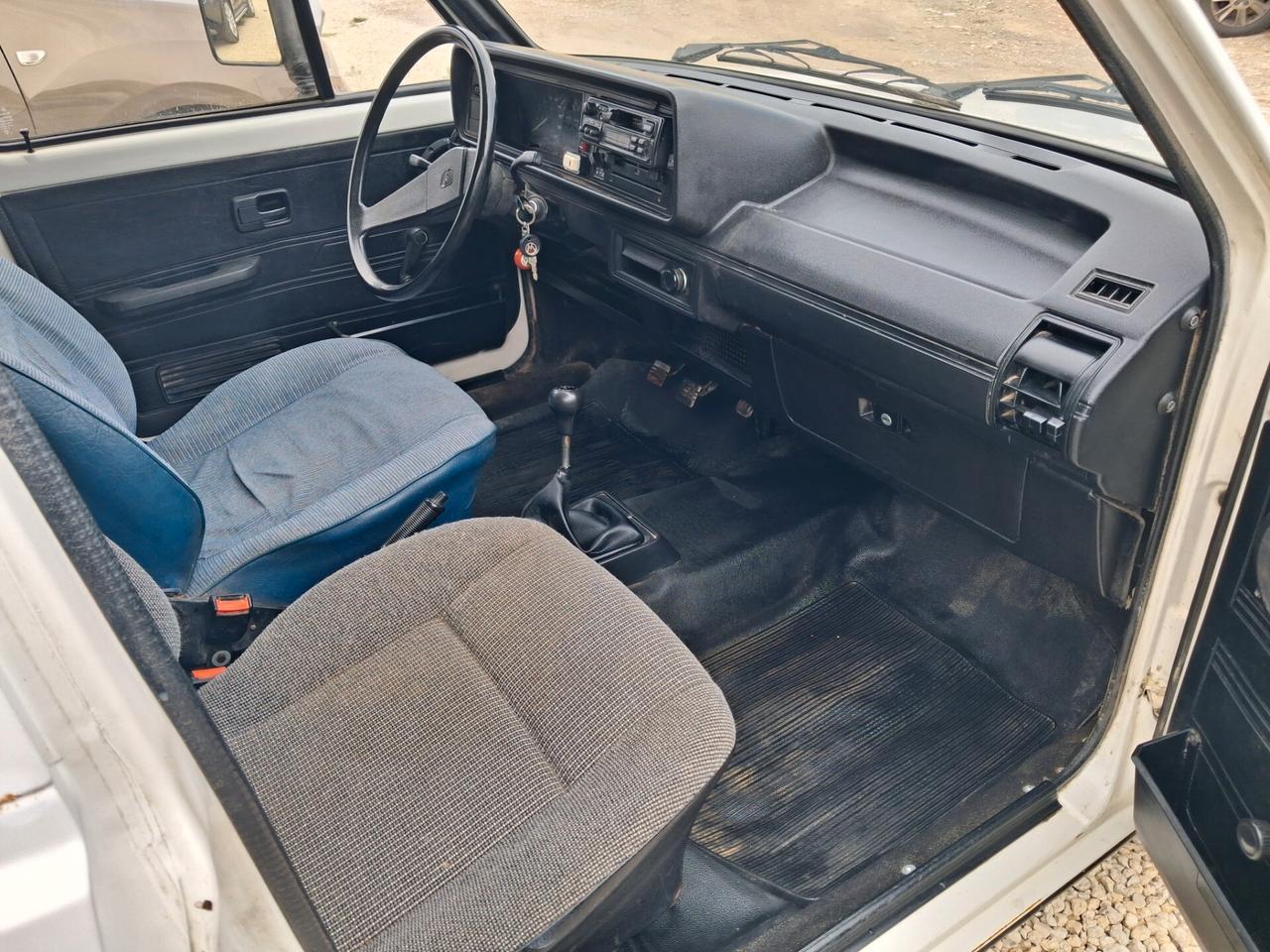 Volkswagen Golf 1600 diesel caddy pick up