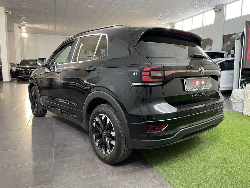 Volkswagen T-Cross T-Cross 1.0 TSI 95cv in configurazione R-LINE