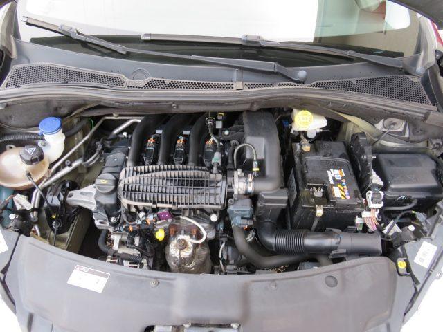 PEUGEOT 208 PureTech 82 5 porte Active neopatentati