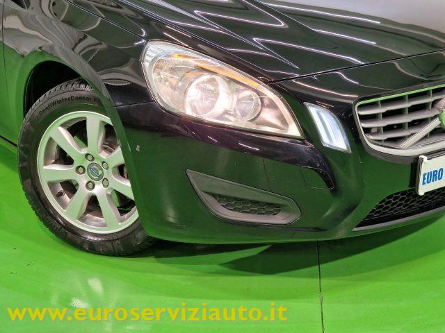 VOLVO V60 T3 Powershift Kinetic