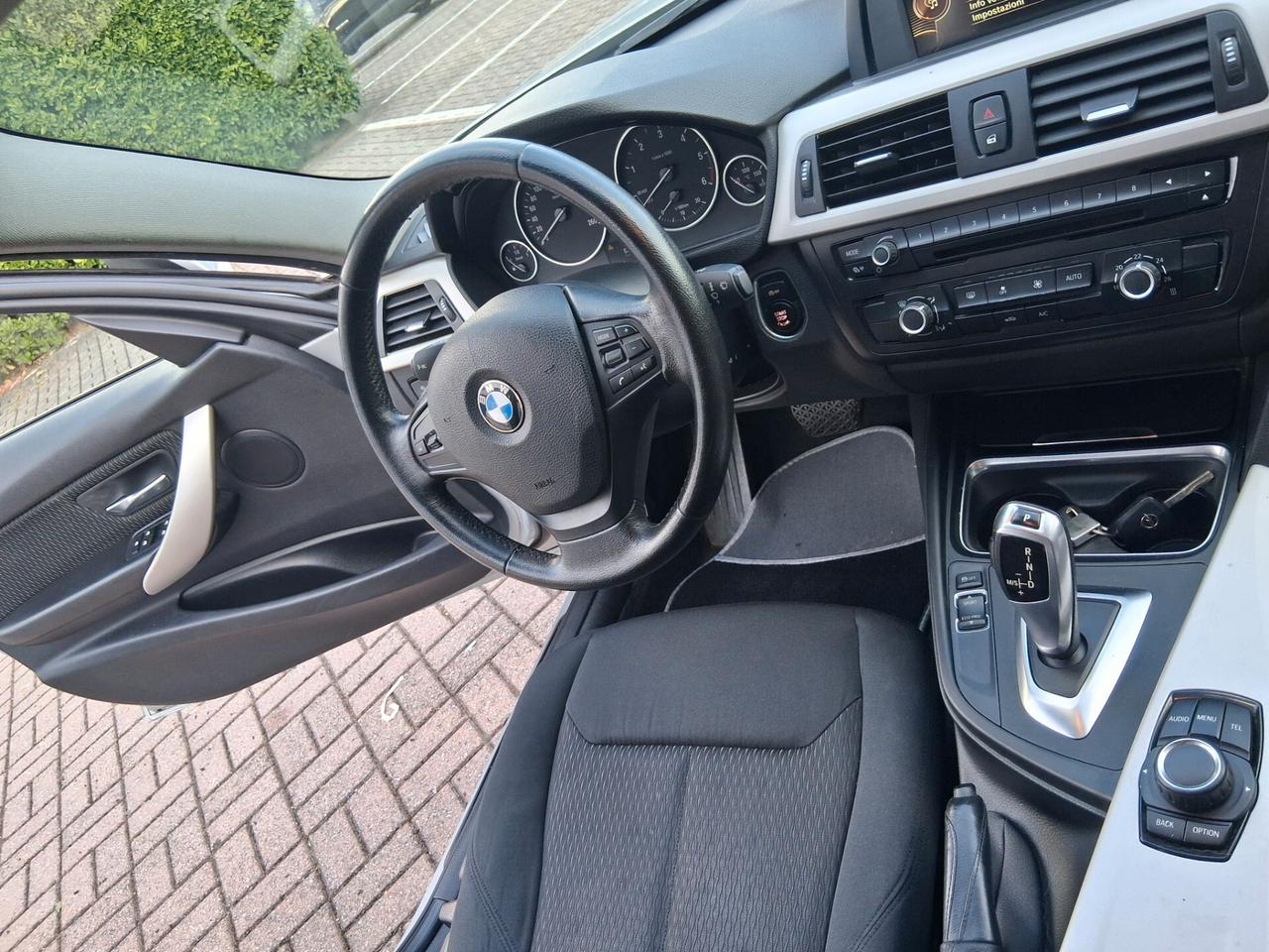 Bmw 318d Msport . CELL 320 147 1147..WUATSAPP 3276540940
