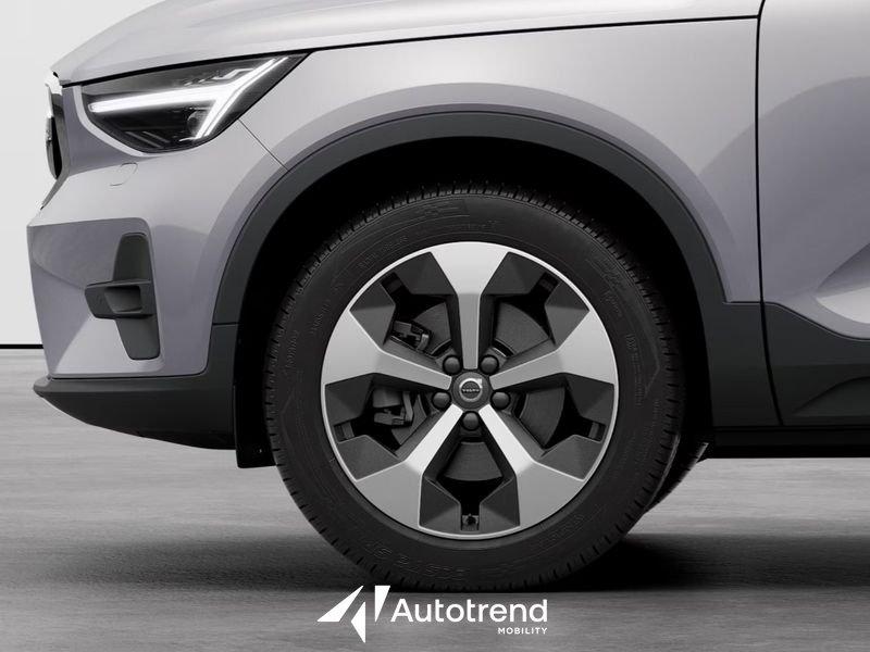 Volvo XC40 B3 163+11 CV Mild Hybrid Benzina Automatico Core