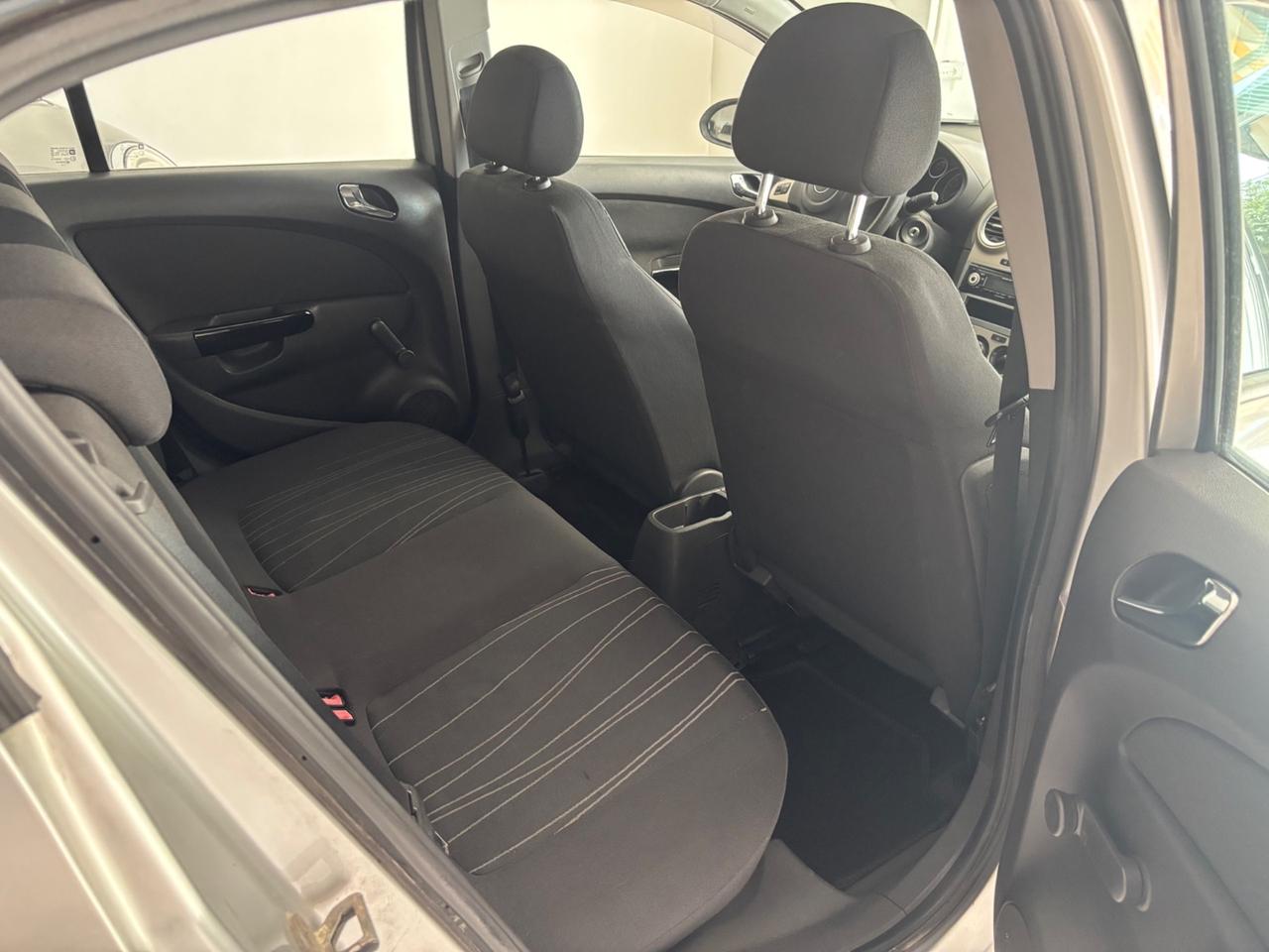 Opel Corsa 1.2 5 porte Enjoy GPL