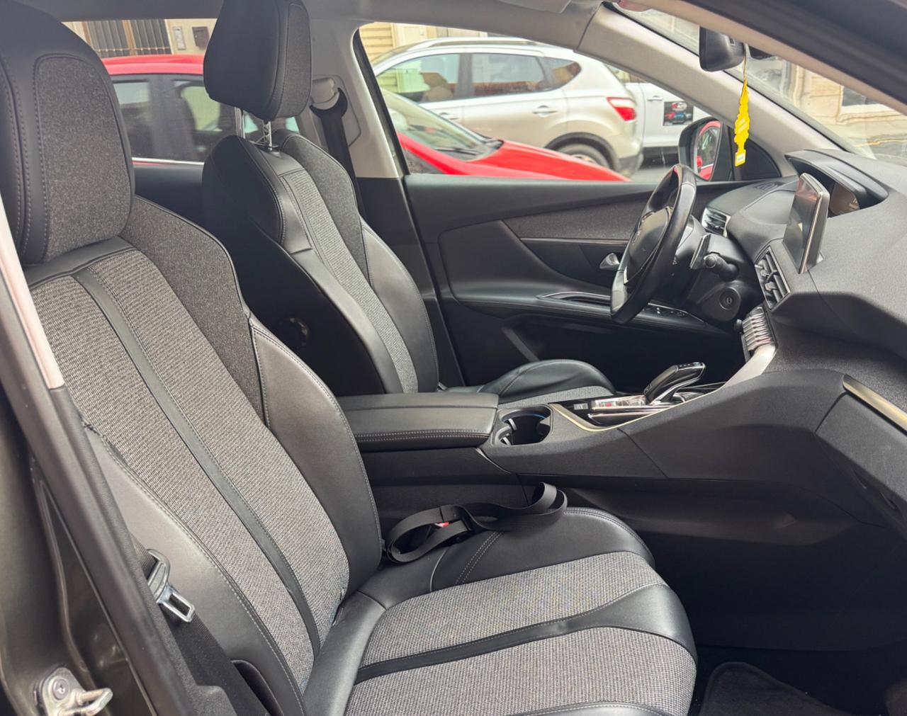 Peugeot 3008 BlueHDi 130 S&S Allure