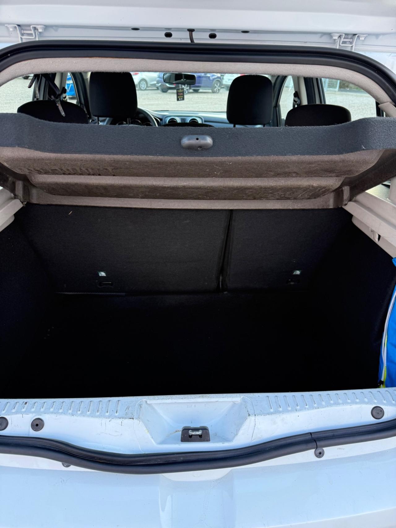 Dacia Sandero 0.9 TCe 12V T-GPL 90CV Start&Stop La Gazzetta d. Sp.