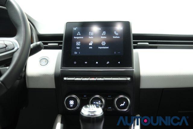 RENAULT Clio TCE 90 CV 5 PORTE TECHNO NEOPATENTATI