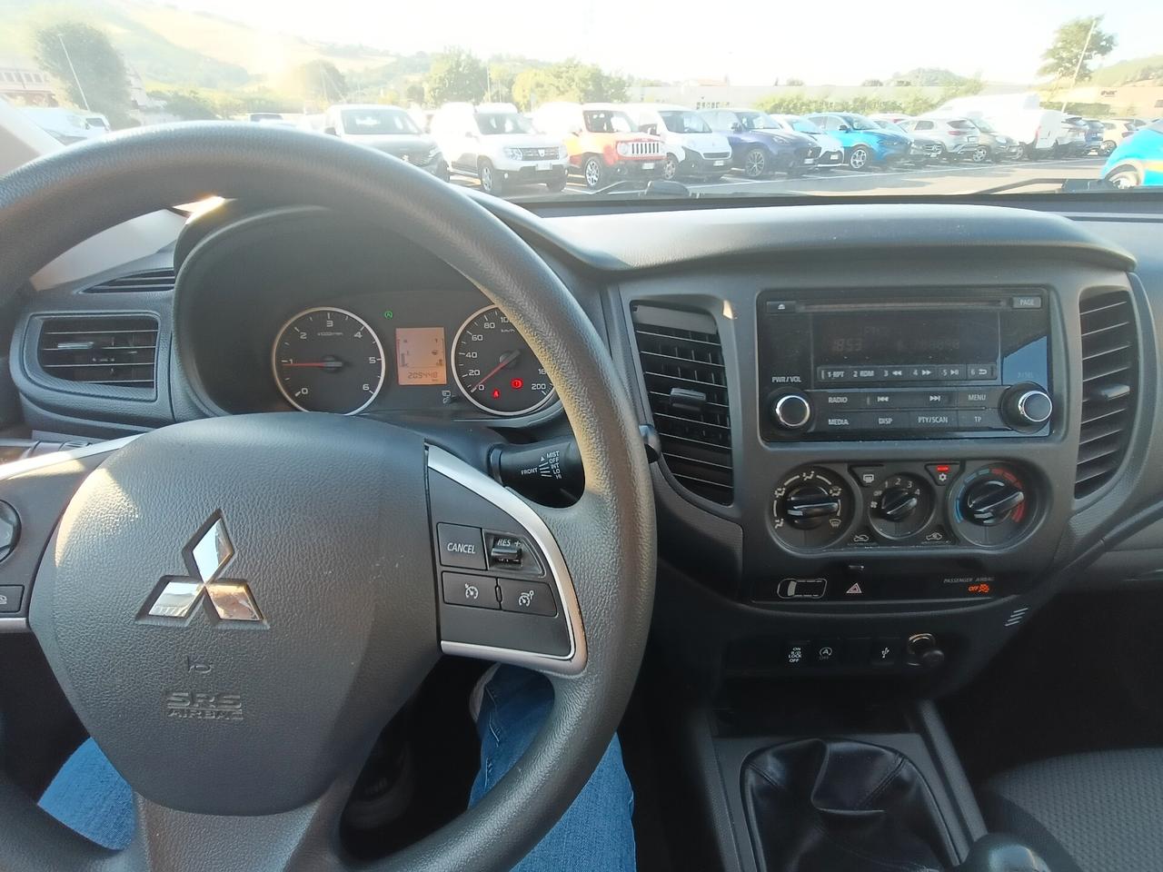 Mitsubishi L200 2.4 DI-D/154CV Double Cab Inform
