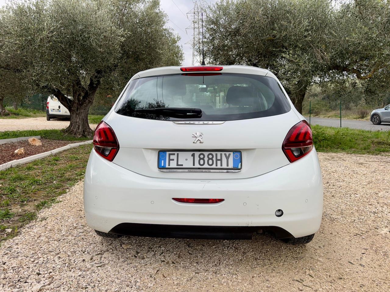 Peugeot 208 PureTech 82 5p. GPL Allure