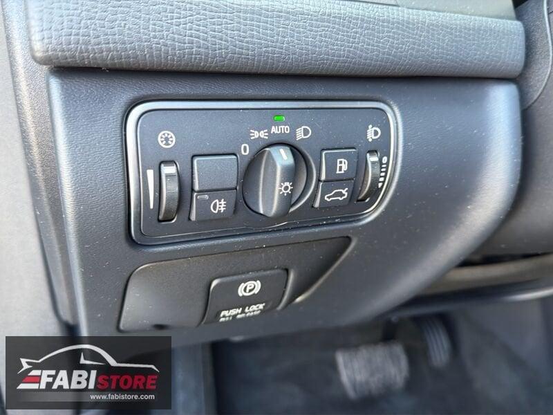 Volvo XC60 2.4 D4 181 Cv Automatic AWD Momentum - Navi, Cruise, Sensori ecc