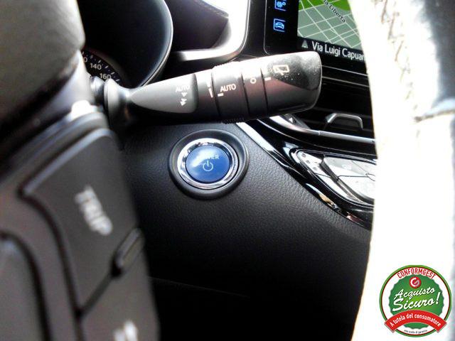 TOYOTA C-HR 1.8 Hybrid E-CVT Lounge