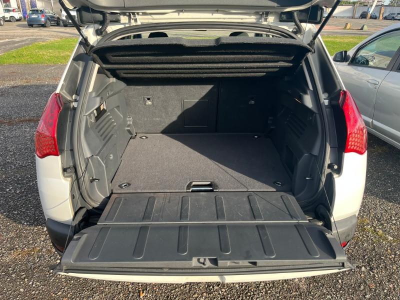 PEUGEOT 3008 1.6 HDi 110CV cambio robotizzato Premium